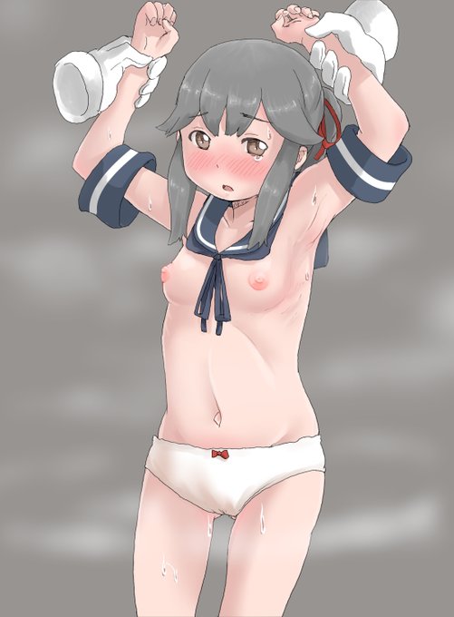 薄雲ちゃんの膨らみかけたオッパイをさ、、、 