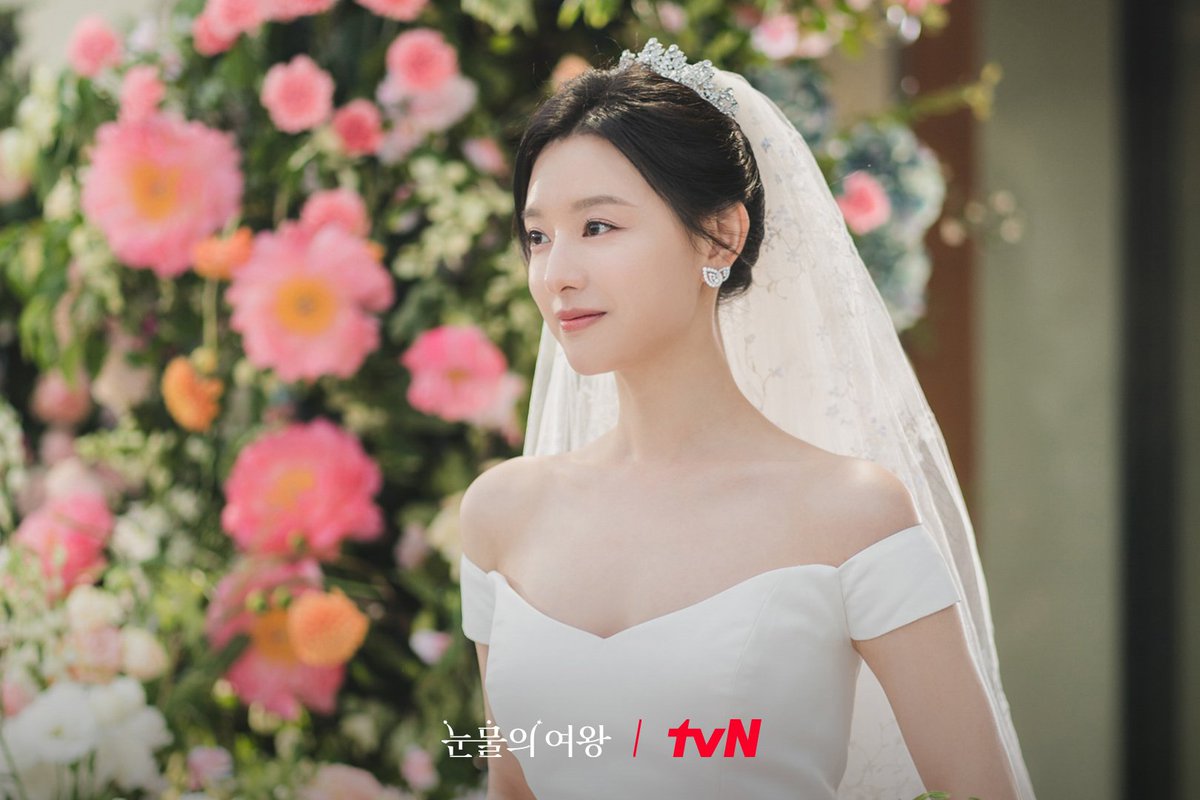 Hong Haein really was one of the most beautiful bride in kdrama land, the hallmark of a chaebol wedding #QueenOfTears