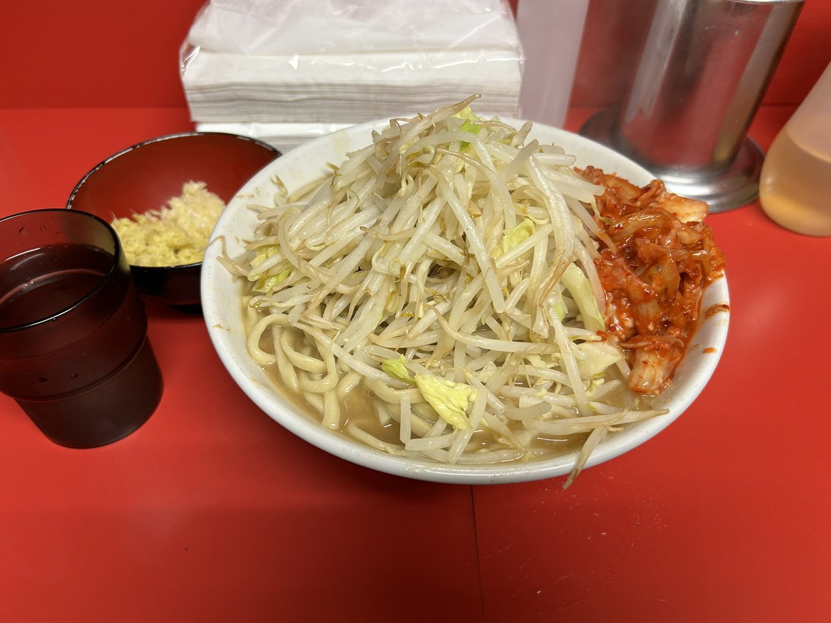 ラーメン二郎 仙台店
小キムチ生姜

一口目からめちゃくちゃ美味かった
豚も4枚ぐらい入ってるし🦭
ごちそう様🙏