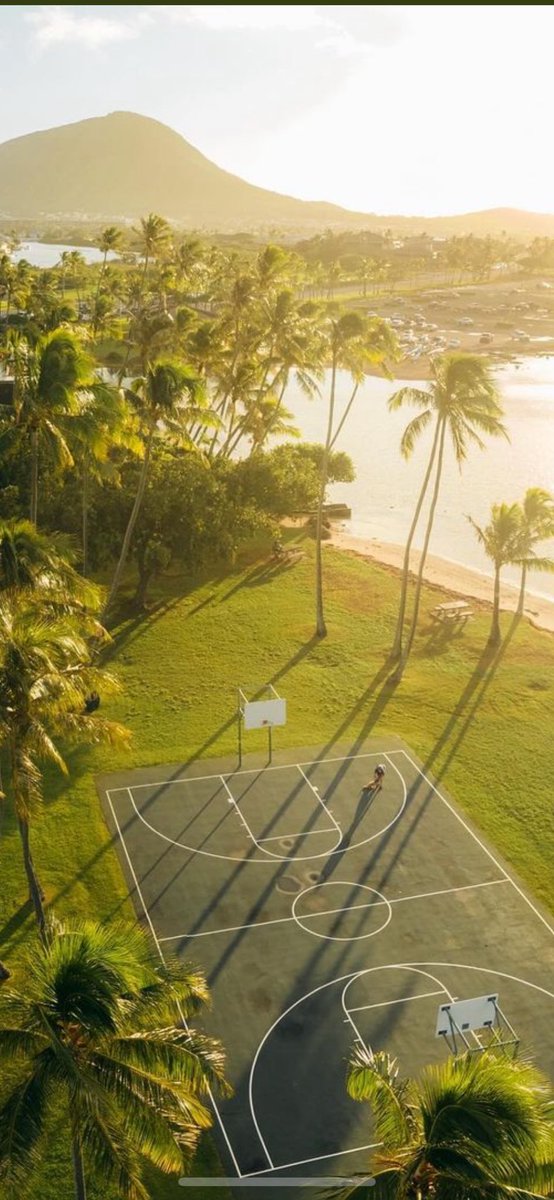 Hoop of the Day… Oahu, Hawai’i (courtesy of Sean Conner) #hoopoftheday