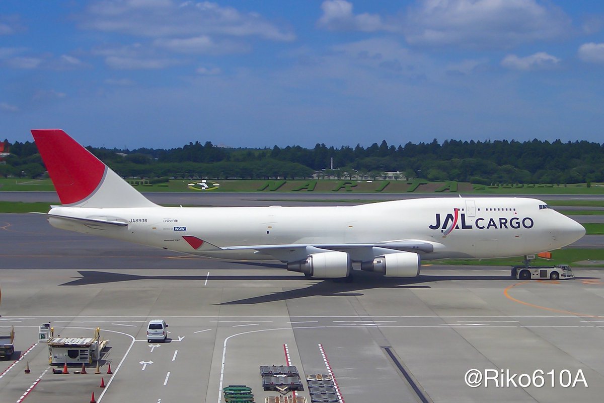 2010/07/18に見たJA8906
planespottersによるとこの前日にJAL機としてラストフライトを迎えていたようです。