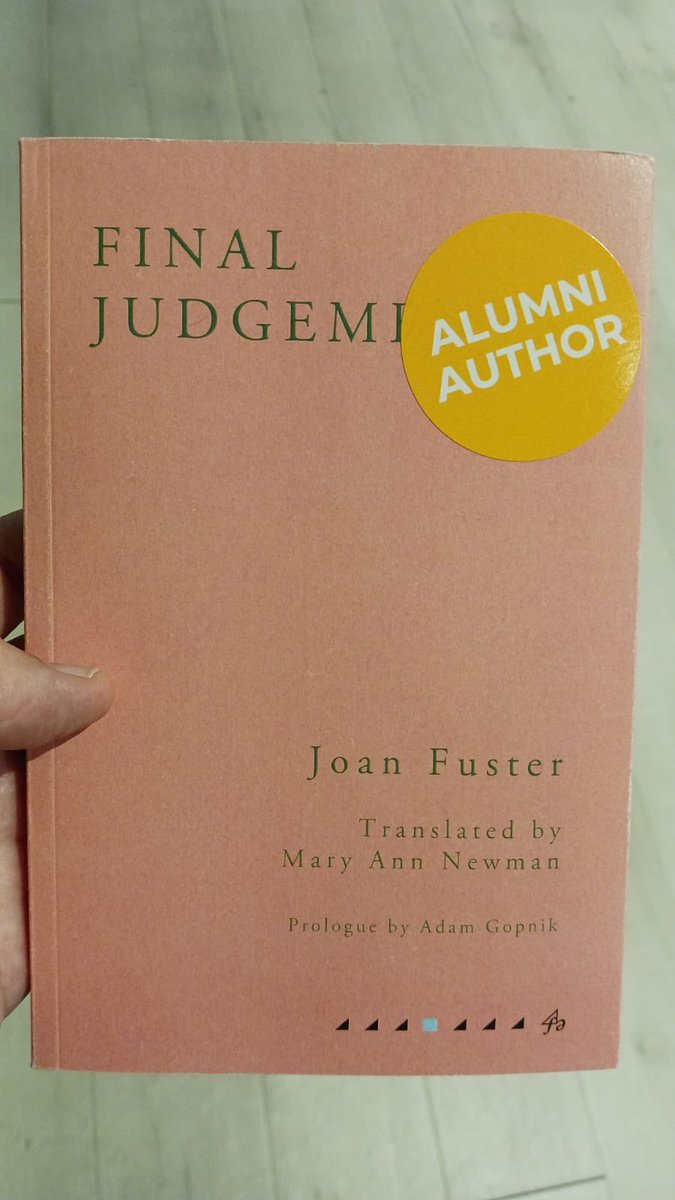 My friend, ⁦⁦@eriknoonan⁩, found this at the ⁦@nyubookstores⁩! What a lovely gesture to recognize the translator as an “Alumni Author.” ⁦@nyuniversity⁩ allowed me to be a Catalan scholar. 💪🏼❤️ ⁦@AngelsGregori⁩ ⁦@JoanFusterPV⁩ ⁦@FumdEstampa⁩