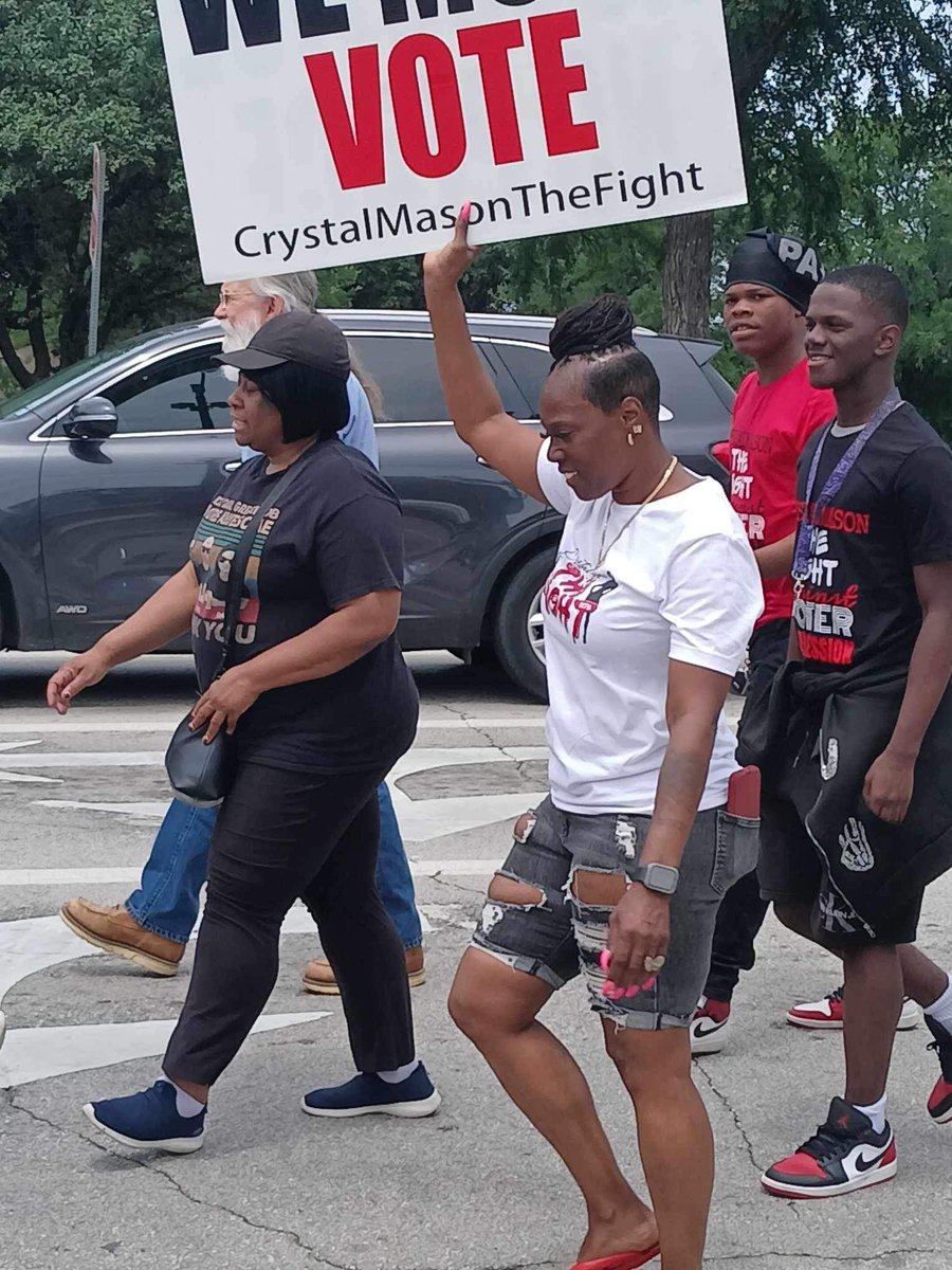 Crystal Mason tweet media