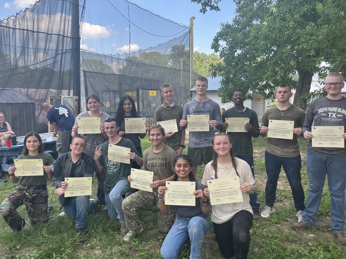 TMHS Marine Corps JROTC tweet media