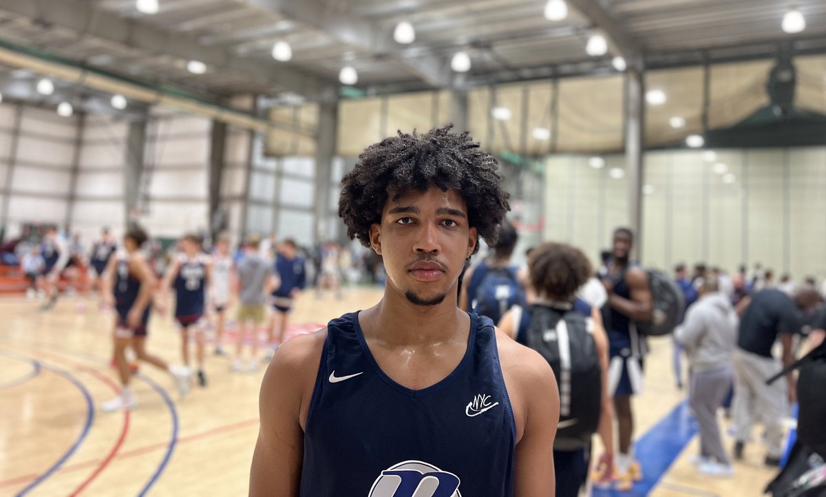 Duquesne has offered ‘25 @tps_hsbb (NJ)/@NYRhoops guard Brandon Lee, per source.