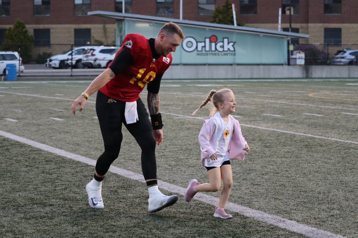 This is what it’s all about 🖤💛 #HamiltonProud | @carstarcanada