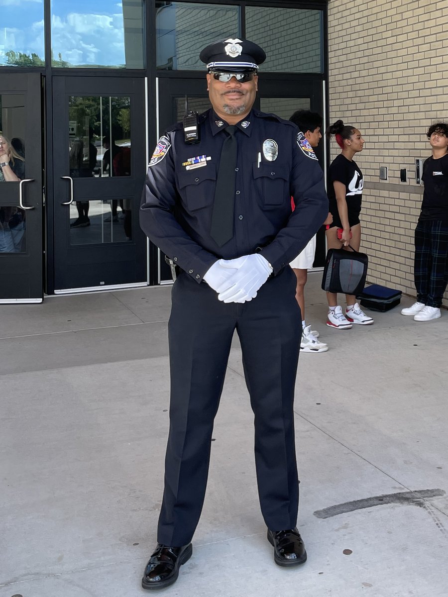 Officer Sims looking sharp during dismissal.  Best SRO in town!