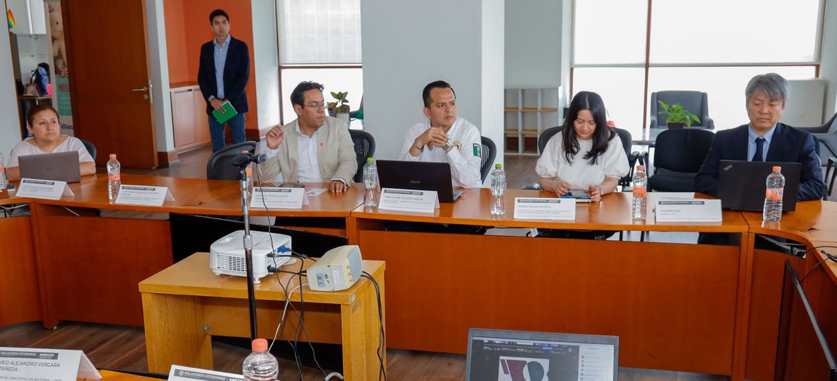 Gloria Sandoval Salas tweet media