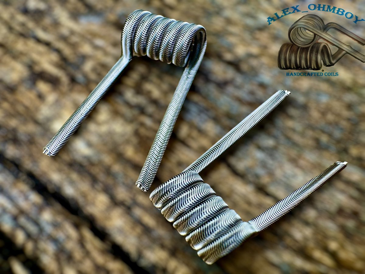 Alex Ohmboy handcrafted aliens are a must check out..

#alex_ohmboy #builder #twistedmesseswire #twistedmesses #metalart #handcraftedcoils #builds #artistry #coilporn #rba #rda #rta #photography #macrophotography 📸 @boltzcloudz