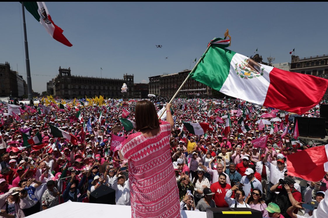 Lilly Téllez (@lillytellez) on Twitter photo Felicidades <a href="/XochitlGalvez/">Xóchitl Gálvez Ruiz</a> por enarbolar nuestra bandera con manos limpias, con tu enorme fuerza de voluntad y tu corazón entregado a México ❤️ Felicidades <a href="/XochitlGalvez/">Xóchitl Gálvez Ruiz</a> por enarbolar nuestra bandera con manos limpias, con tu enorme fuerza de voluntad y tu corazón entregado a México ❤️