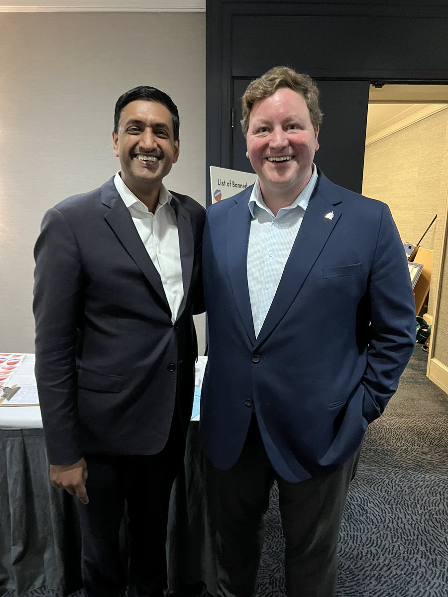 The @vtdems convention made one thing clear: Vermonters are fired up and ready to reelect @JoeBiden and Democrats up and down the ballot! Thank you to @RoKhanna for coming to Vermont and inspiring us all!