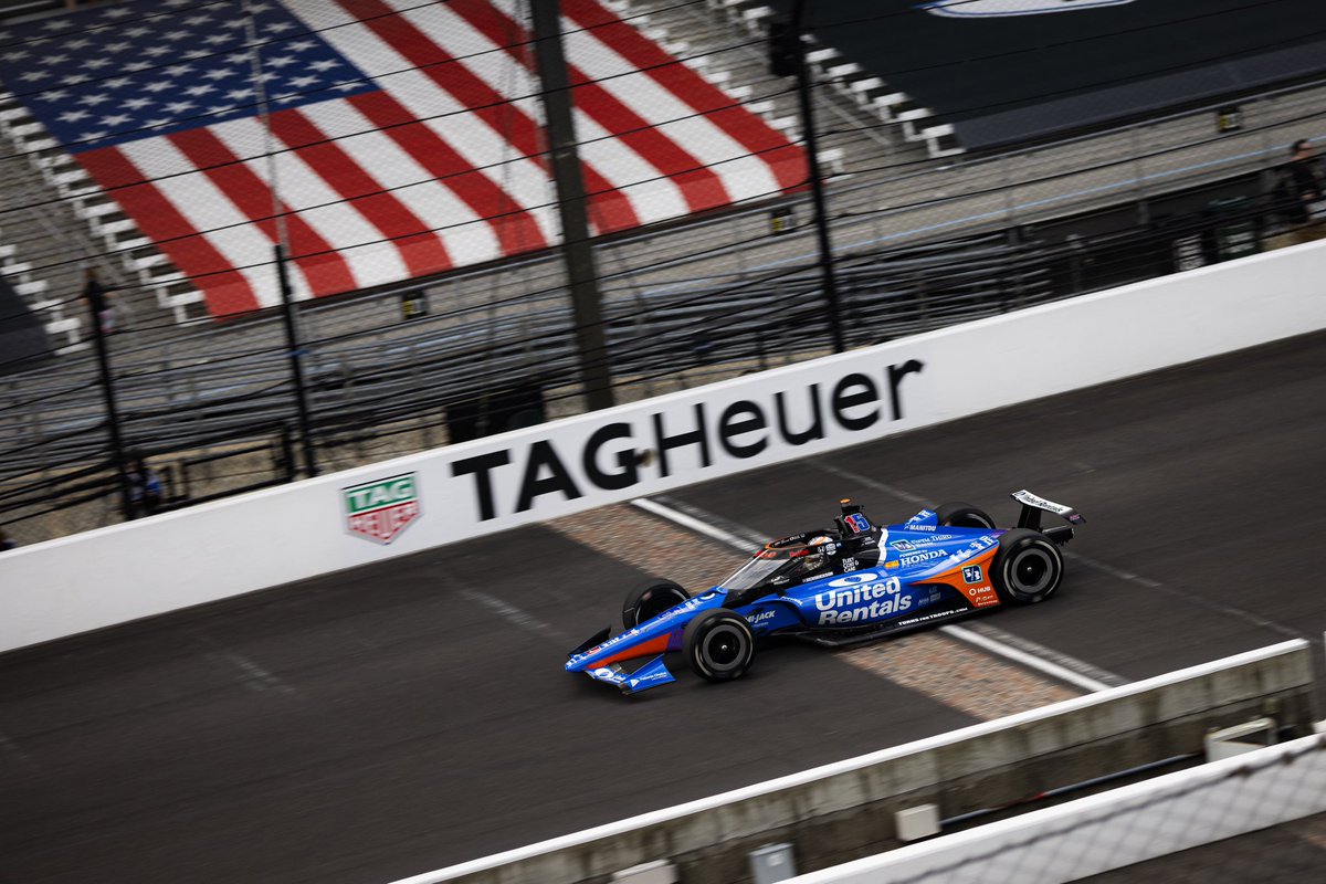 🏁🏁 @GrahamRahal’s 4 lap average for the last chance qualifying was 229.974 mph in the No. 15 @UnitedRentals Honda. He’s currently P32.