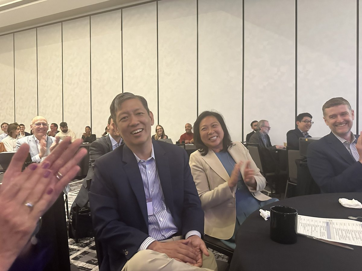 Grateful for the 260 in-person attendees #FengSymposium & hundreds more around the world sending love and admiration for the greatest GU scientist, translator, clinical trialist, entrepreneur, mentor, and friend @felixfengmd & thank you @JoshLangMD for co-organizing!