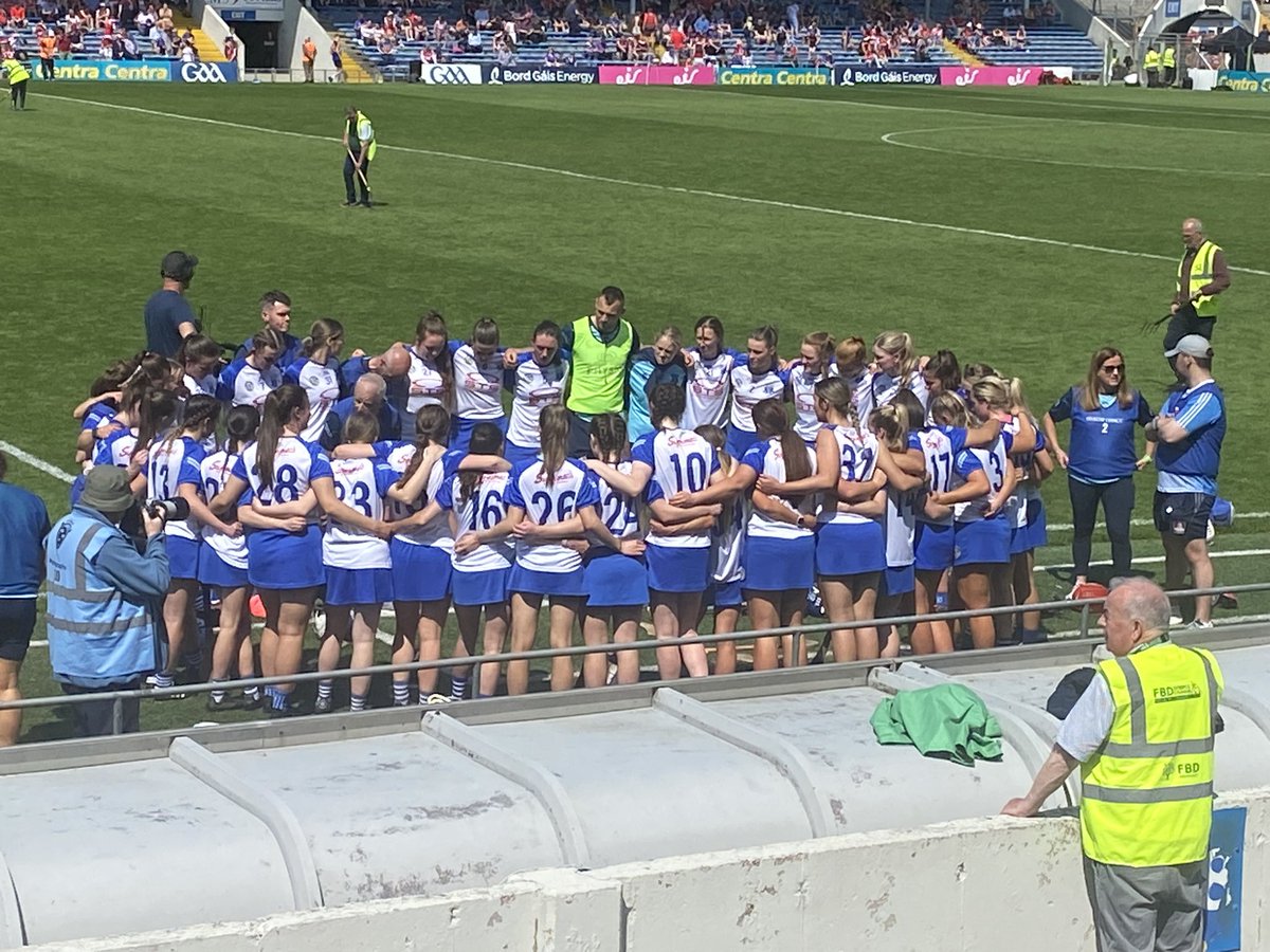 Hard luck today girls. You all played great in very warm conditions.We are all enjoying the sport we are learning from matches and you are growing from strength to strength as fabulous athletes. You have all made your county and families very proud today getting to a MunsterFinal