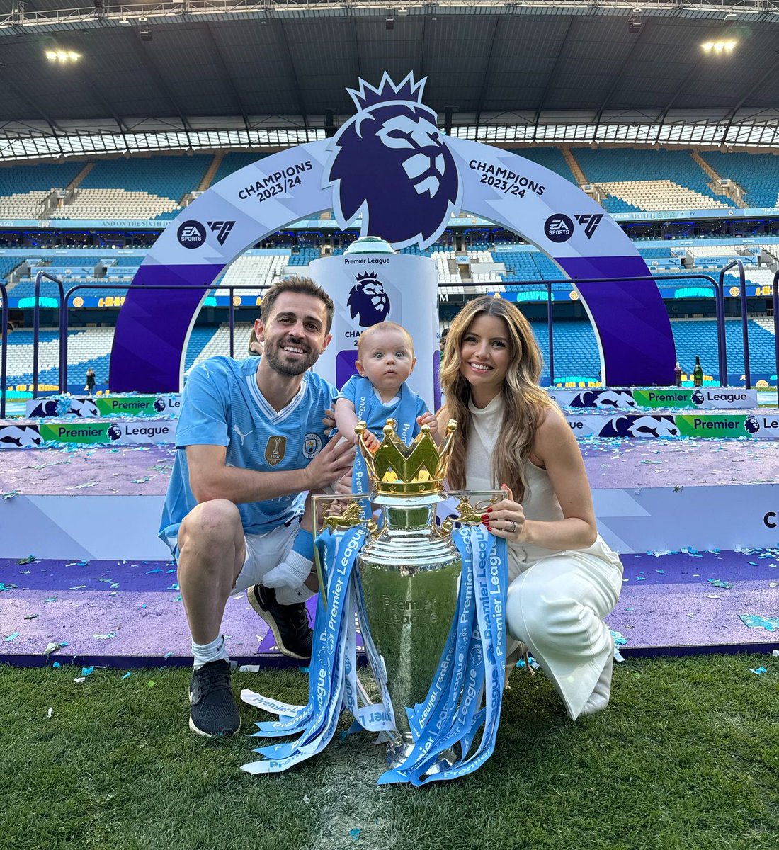 4 in a row and 6 in 7 years!
What a day 😄💙🏆
@premierleague @ManCity