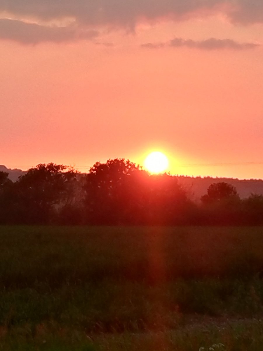 Beautiful sunset.🧡☀️❤️☀️🧡