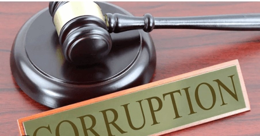 DjovanyMICHEL01's tweet photo. Haïti/ États-Unis/ Coopération

Les représentants Américains annoncent la résolution d'un plan d'investissement de 50 milliards de dollars sur 10 ans  baptisé plan Louverture.

Lorsqu'on se souvient des fonds Petrocaribe, l'argent du CIRH et bien d'autres qui ont été dilapidés sans qu'aucune arrestation ne soit effectuée, il devient donc un impératif de renforcer préalablement le système judiciaire haïtien en mettant l'accent sur la lutte contre la corruption. Sans cela, cet argent risque d'être détourné et gaspillé par des firmes étrangères en collusion avec certains dirigeants et hommes d'affaires haïtiens et ces derniers resteront impunis une fois de plus.