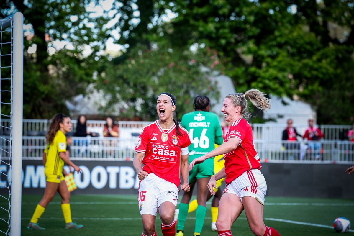 SLBenfica's tweet photo. As imagens desta tarde ❤️🏆

#SLBenficaFem • #TaçadePortugalFeminina 

#LojasEspacoCasa #Plug4usworld #SilviaMoreno #AMatosCar @adidasfootball https://t.co/sCCxW8lZwt