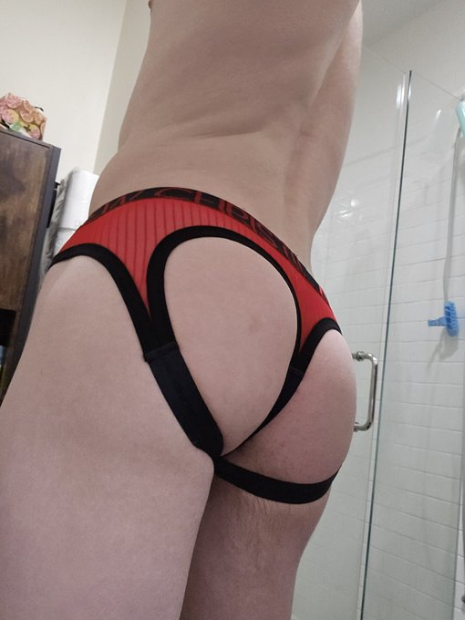 It's see through! https://t.co/AWLjI60nbq