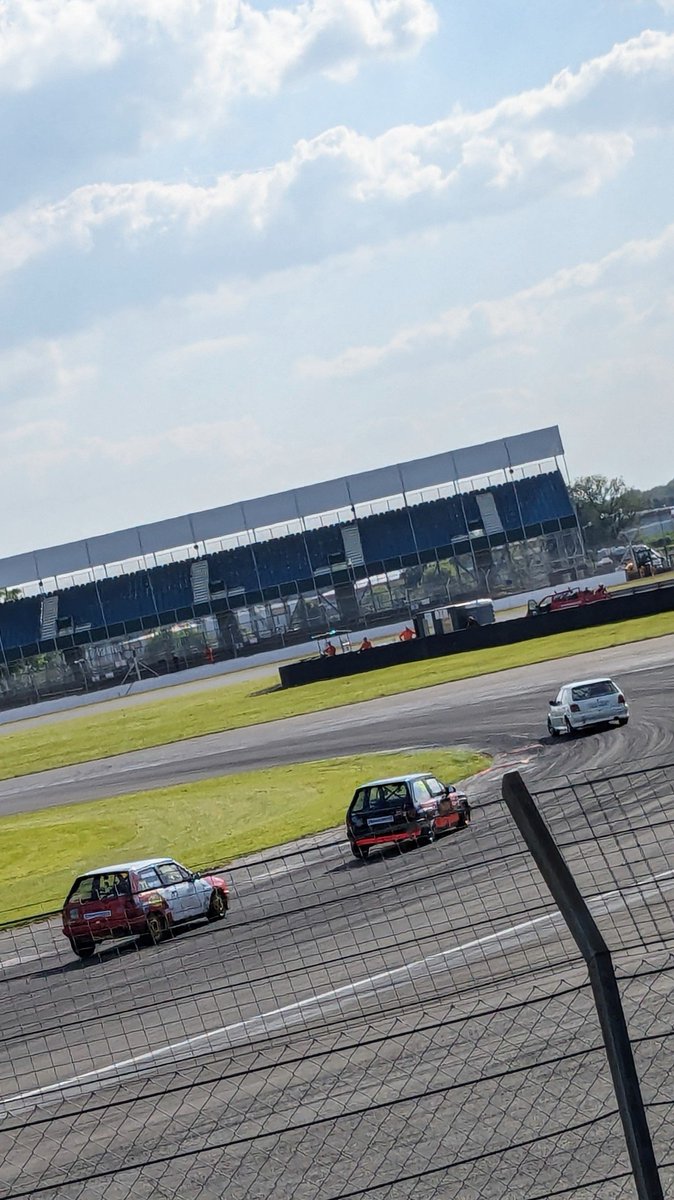 I have had a wonderful weekend cheering on <a href="/pdc_racing/">PDC Racing</a> at <a href="/SilverstoneUK/">Silverstone</a> It's been amazing to get back into the swing of all things STEMillie. 

And a big thank you to <a href="/RacerHammond/">Pip Hammond</a> I really hope to do it again soon!