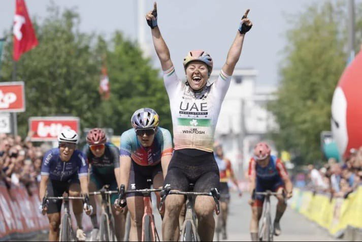 La campeona irlandesa Gillespie triunfa en la Antwerp Port Epic La victoria final se decidió en un ajustado sprint Más info aquí 👇 avituallamientociclista.com/noticias/post/… ✍️joan_zamora_11 📸: Gregory Van Gansen