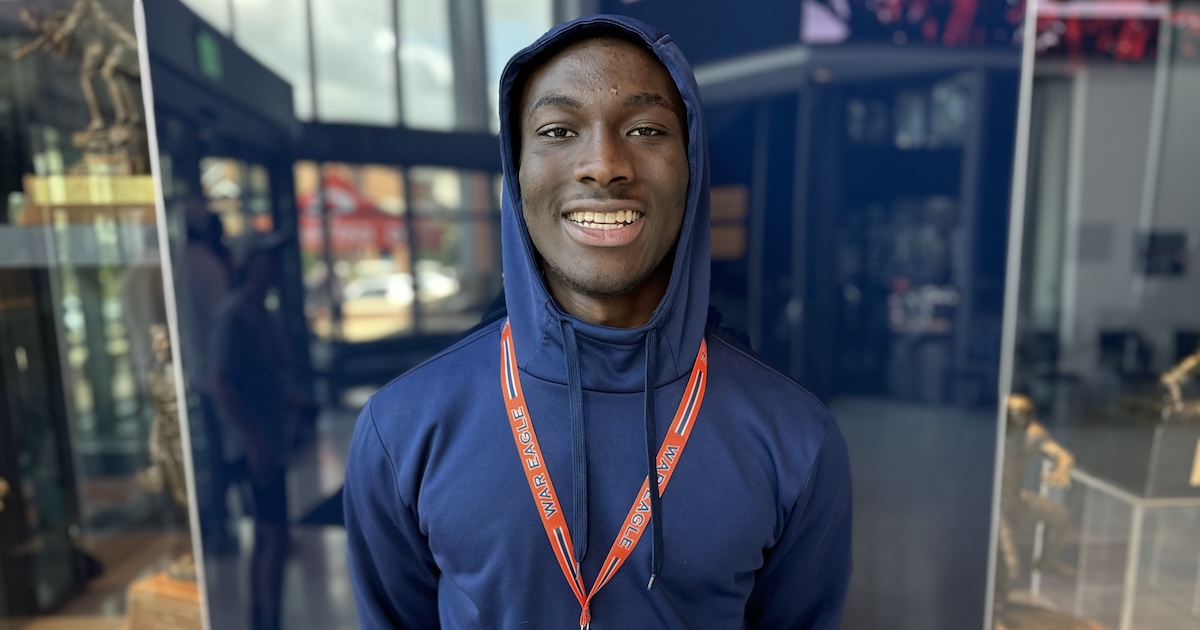 Auburn 'definitely moved up' the list for 4-star RB Ousmane Kromah after his official visit this weekend, he tells @ColePinkston🦅 Read: on3.com/teams/auburn-t…