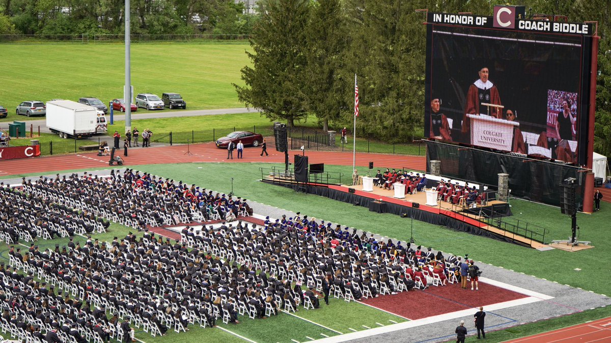 Congratulations to the Colgate Football Class of 2024 🏈🎓 We are so proud of everything these young men have accomplished and look forward to seeing them continue to succeed as Colgate University alumni! #GoGate | #ThreeForTheGate