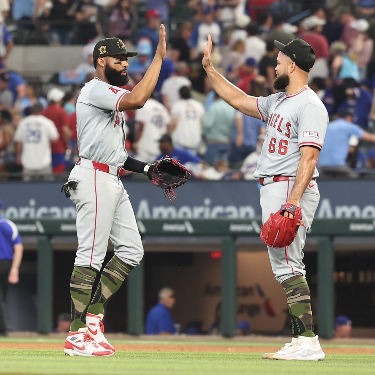 Angels's tweet image. happy halos 😇

#RepTheHalo