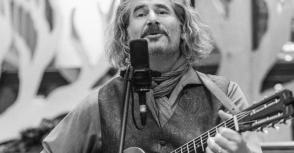 Acclaimed singer-songwriter David Newland is appearing at Winterfolk’s Spring Edition on June 8, noon to midnight <a href="/TheRedwood/">The Redwood Theatre</a>  in Toronto. Visit winterfolk.com to see our superb lineup and take advantage of our early-bird discounts.