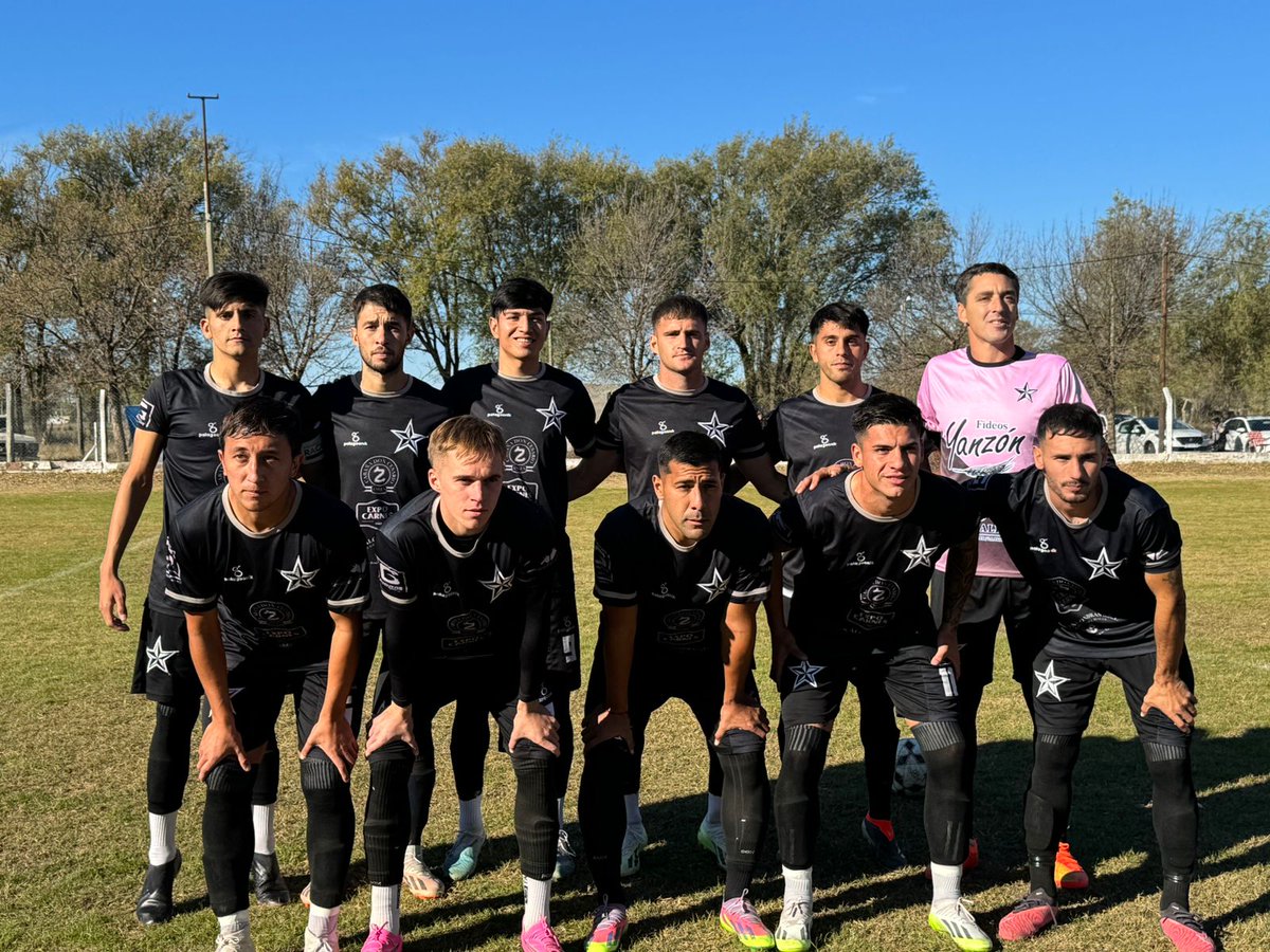 Racingdelapampa's tweet photo. GOLEADA EN EL ARRANQUE DEL CLAUSURA 
En el partido número 300 de Edgardo Leguizamon como DT de Racing Club, el Albo le ganó 4-1 a Jorge Newbery en su visita a Rancul.
La Preliminar ganó 4-0.
En la próxima fecha recibiremos a All Boys de Trenel.

🤍🖤 #VamosAlbo https://t.co/7Oyz7IILAH