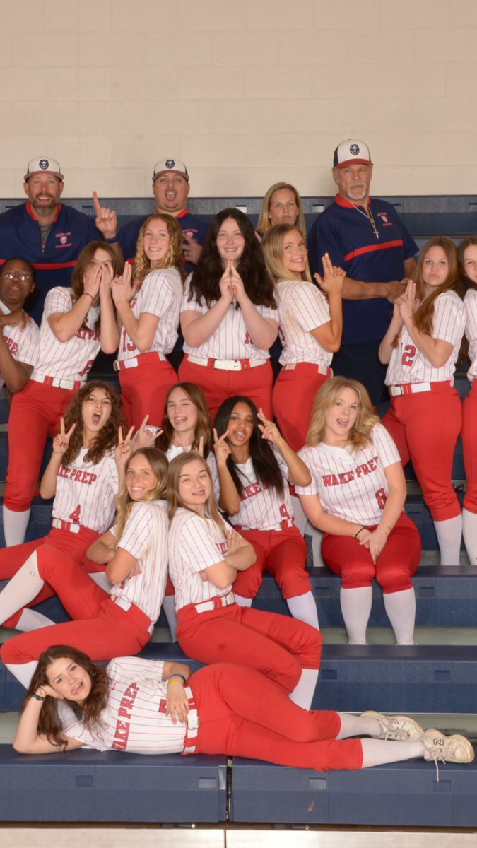 achambers2026's tweet photo. Words can’t express how proud I am of my High school team. Through all the ups and downs of this season, we continued to thrive as a family and that I will forever cherish. The bond I have with these girls + our bat boy (james) is so pure. Up next.. TRAVEL SEASON!! LETS GET IT ❤️ https://t.co/xYDtfiUnPb