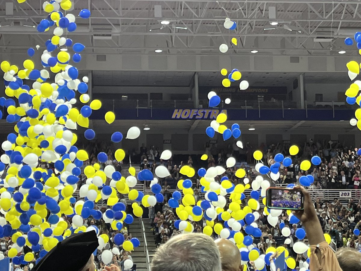 ProfessorClari1's tweet photo. Congratulations to our @HerbertSchoolHU @HofstraU 2024 graduates!!! Be proud of what you have accomplished.  It has been a joy to see you all learn and grow!!! 🎉🎊🎓 https://t.co/GdcbTX38lU