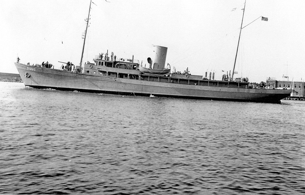 FlMichele69's tweet photo. During #WW2 the beautiful yacht #Talitha was the Patrol Gunboat #USSBeaumont PG60 (1942-1946)

📷 1943

@USNavy 🇺🇸 https://t.co/srqP8AOD8j