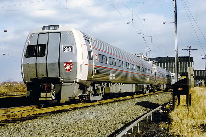 Never let America forget that its one attempt at building a high speed train looked like this