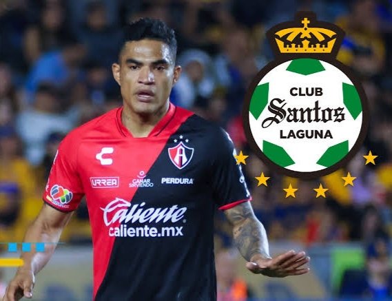 ANDERSON SANTAMARIA ES NUEVO JUGADOR DE SANTOS LAGUNA 😢🔴⚫😢
El defensor peruano de 32 años Anderson Santamaría es nuevo jugador de  Santos Laguna. Santos se lleva un buen central y Orlegi prepara al Atlas para ser vendido en un mediano plazo al empresario tapatío Alfonso Urrea