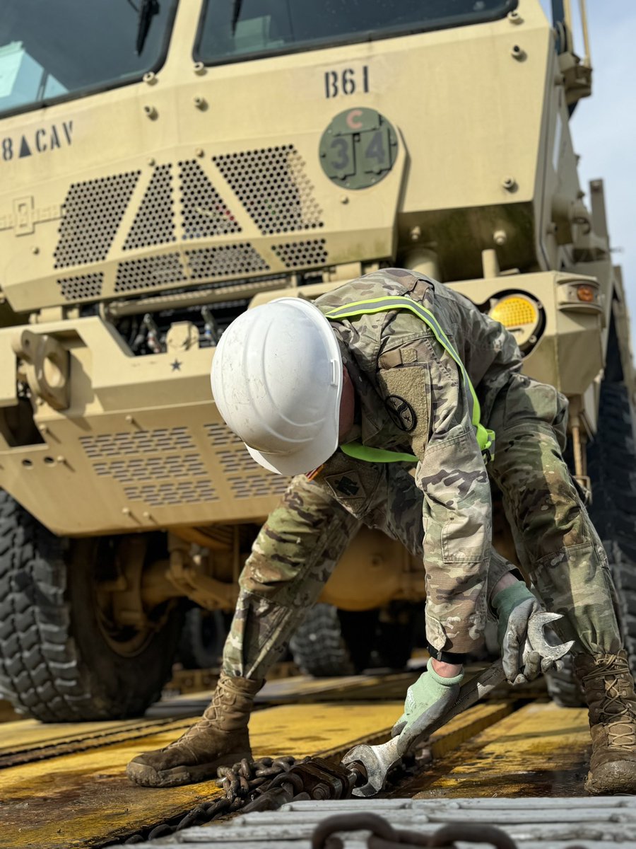 Our Soldiers are bringing on the heat 🔥 Not only do we have @278THACR on the rail, but our Soldiers from the 230th Sustainment Brigade’s DET 1-1175th TC have officially kicked off the 1st portion of their XCTC rotation, ensuring their Heavy Equipment Transport units are fully