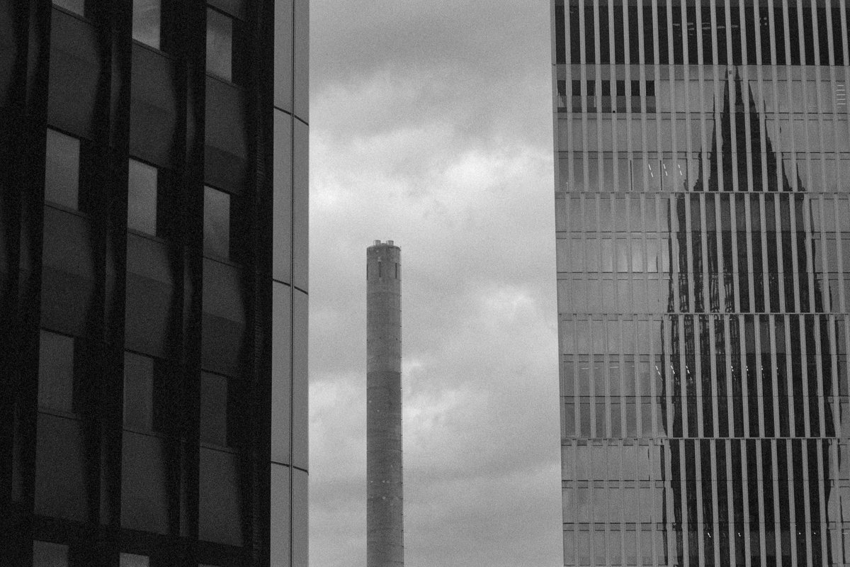 Lines, old and new.

Leica M6 TTL
Elmar 135mm F4
Agfa APX 400
HC-110
#believeinfilm #photography