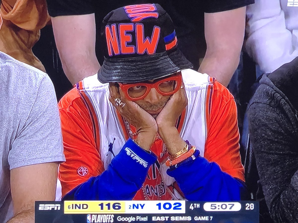 A picture is worth a thousand words. 

#NBA #NBAPlayoffs #KnicksvsPacers #Knicks #Pacers #Game7