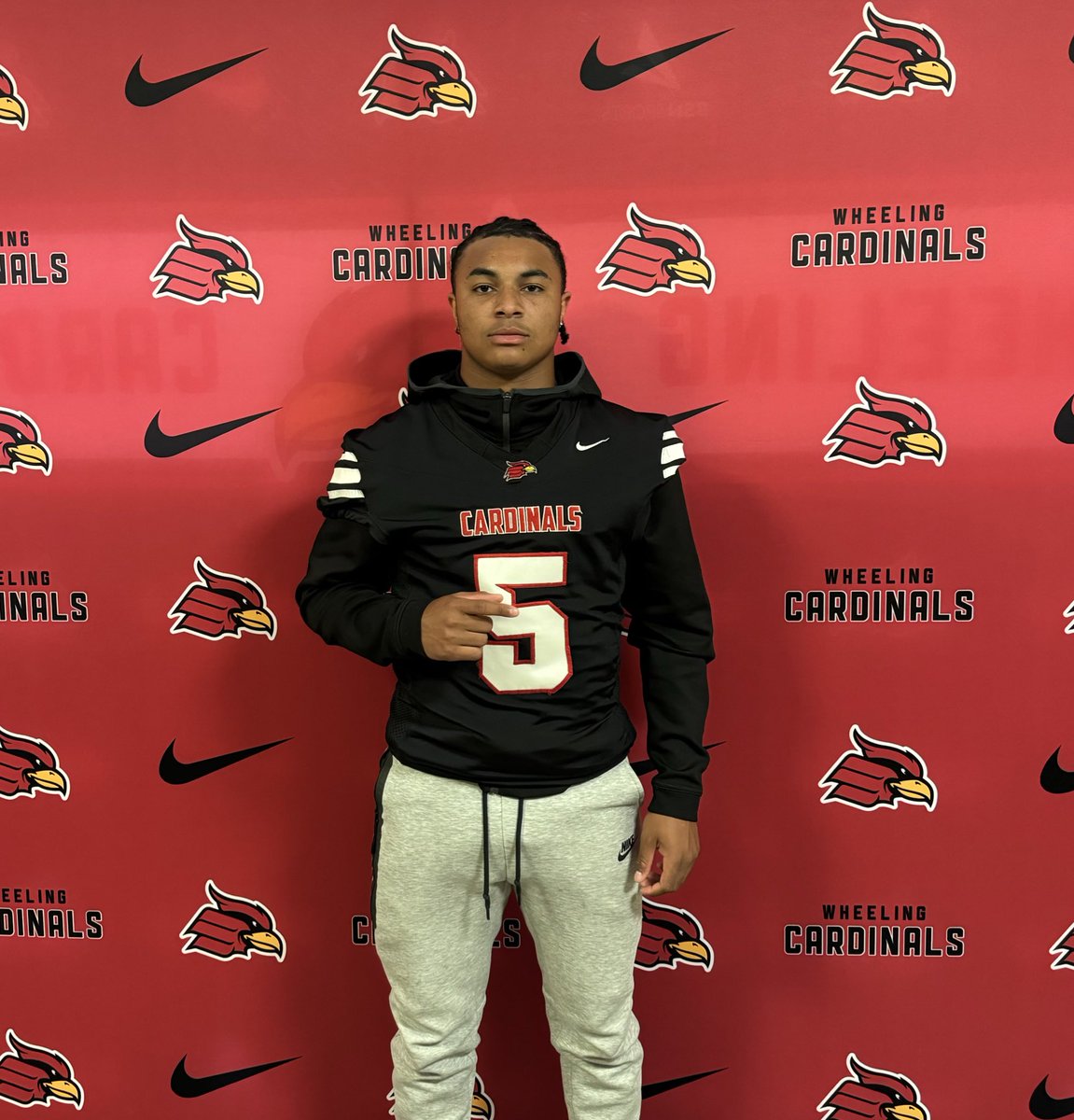 Tony Cox (@tc5_fb) on Twitter photo #AGTG Blessed to receive my first offer from Wheeling University!!GO CARDS🔴⚫️<a href="/CoachMottIV/">Mott Gaymon IV</a> <a href="/WheelingU_FB/">Wheeling U Football</a> <a href="/CoachKrom12/">John Kromalic</a> <a href="/CoachGresh_/">David Gresham</a> <a href="/Ptay330/">⚡️Pyrce Taylor⚡️</a> #AGTG Blessed to receive my first offer from Wheeling University!!GO CARDS🔴⚫️<a href="/CoachMottIV/">Mott Gaymon IV</a> <a href="/WheelingU_FB/">Wheeling U Football</a> <a href="/CoachKrom12/">John Kromalic</a> <a href="/CoachGresh_/">David Gresham</a> <a href="/Ptay330/">⚡️Pyrce Taylor⚡️</a>