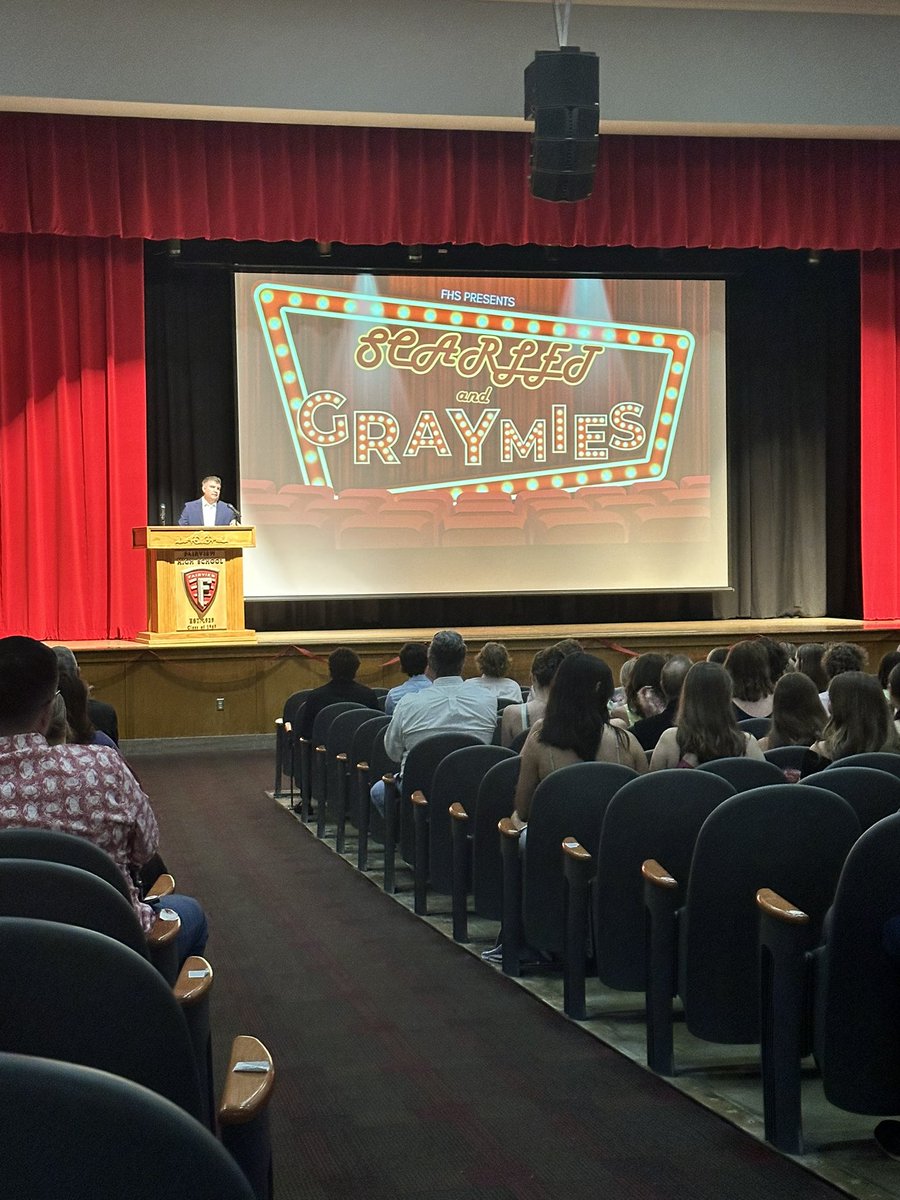 eca32076's tweet image. First Annual Scarlet &amp;amp; Graymie Athletic Awards. Bridget Anderson won the team comedian for Golf Award. Kelly Anderson was nominated for Team Spirit award for golf and presented a few awards. This was so much fun. Looking forward to next year! Thank you @FPWarriorSports well done!