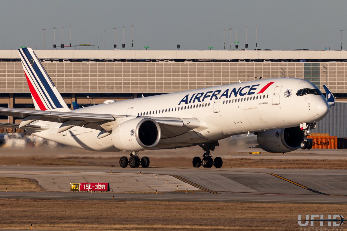 UnitedFlyerHD's tweet photo. Air France A350-900 (F-HTYS) departing Houston IAH
#airfrance #klmairfrance #airbus #airbus350 #a350 #a350xwb #a350900 #fhtys #avgeek #aviation #houstonspotters #airlinegeek #planespotting #planespotter #megaplane #airliner #airlinersworldwide #canon #canonphotography https://t.co/kMW8MSnJXA
