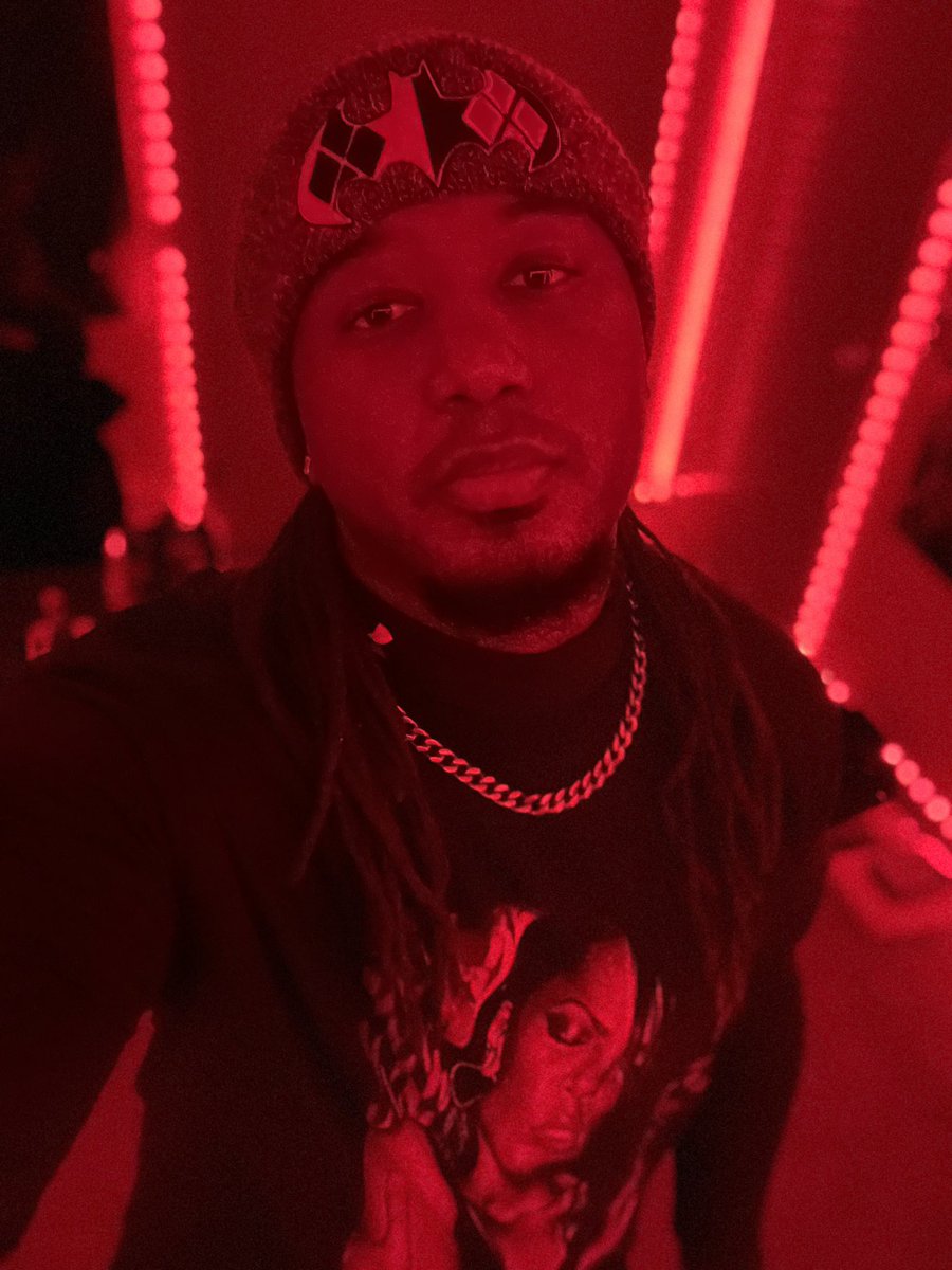 Ecstatic_Major's tweet image. 