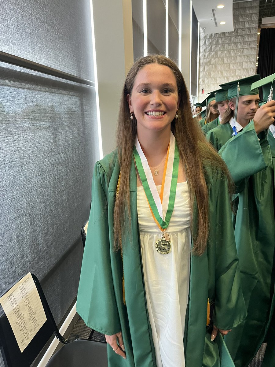 The (majority of the) spectacular senior class, soon to be GHS Alumni. We are so proud of all you achieved on the field, but today is the real reward for all your hard work. 
Congratulations and best of luck in your futures! 
Go, Dragons! 💚🖤💛