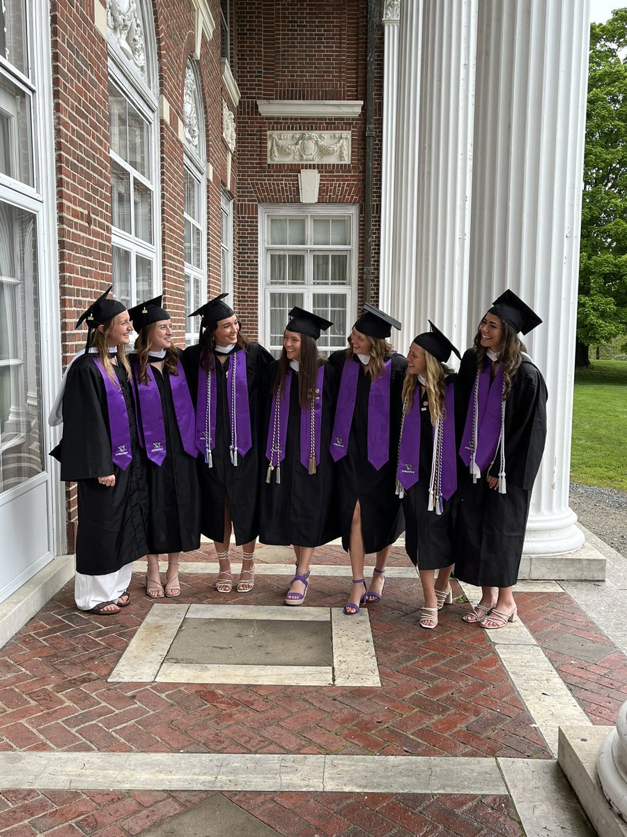 CoachAWilson's tweet image. Massive pride and love for this group. Congrats to our @StonehillWSOC Class of 2024! 💜🤘🏼#scws #stONEhill