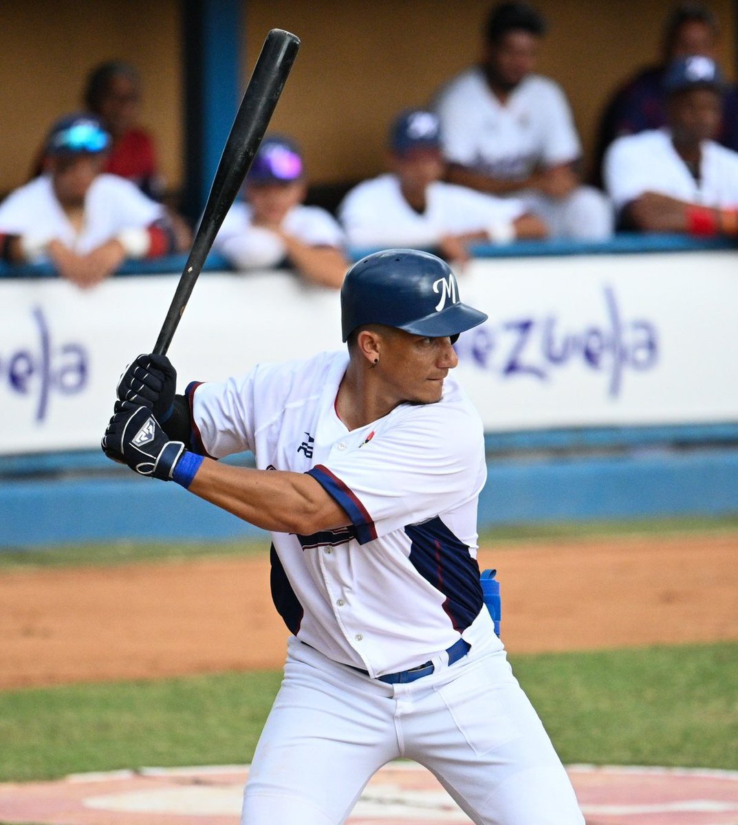 El (OF) Yaracuyano Carlos Duran alcanza en el encuentro de hoy ante Caciques su hit 100 en la @LMBP_ve con el uniforme del campeón de la temporada 2023 @Marineros_bbc.

#LMBP #MarinerosDeCarabobo #CarlosDuran