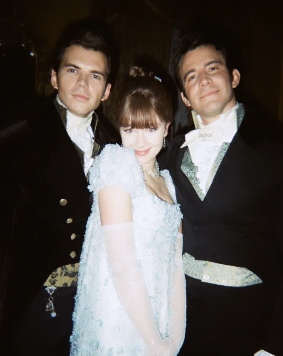 Hunger Magazine tweet media