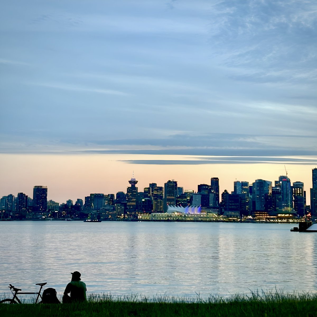 ucanwest's tweet image. Let's spread some love for our beautiful city! ❤️ If Vancouver is truly your home, you should recognize this iconic spot. 📸

Can you guess where this picture was taken? Let us know in the comments below. ⬇️

#MyUCW #UCanWest #Explore604 #Vancouver #VancouverBC