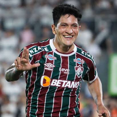 NarradoresB's tweet photo. Globo, SBT, Record e YouTube fazem propostas para a Liga Forte União por jogos do Brasileirão de 2025 a 2029.

A Liga deseja ter dois horários na TV Aberta, são eles: 19h30 nas quartas-feiras e 16h00 nos sábados. 

As 4 empresas têm interesse no pacote aberto, que dá direito a 38 jogos por ano, ou seja, 1 jogo por rodada.

Nos bastidores, as negociações entre as partes são definidas como "avançadas e quentes".

Os clubes da Liga Forte União são: Internacional, Cruzeiro, Fluminense, Vasco, Athletico, Atlético-GO, Botafogo, Fortaleza, Cuiabá, Criciúma, Juventude, América-MG, Goiás, Sport, Ceará, Avaí, Chapecoense, Coritiba, CRB, Vila Nova, Londrina, Tombense, Figueirense, CSA e Operário-PR.

[ @sitef5 ]