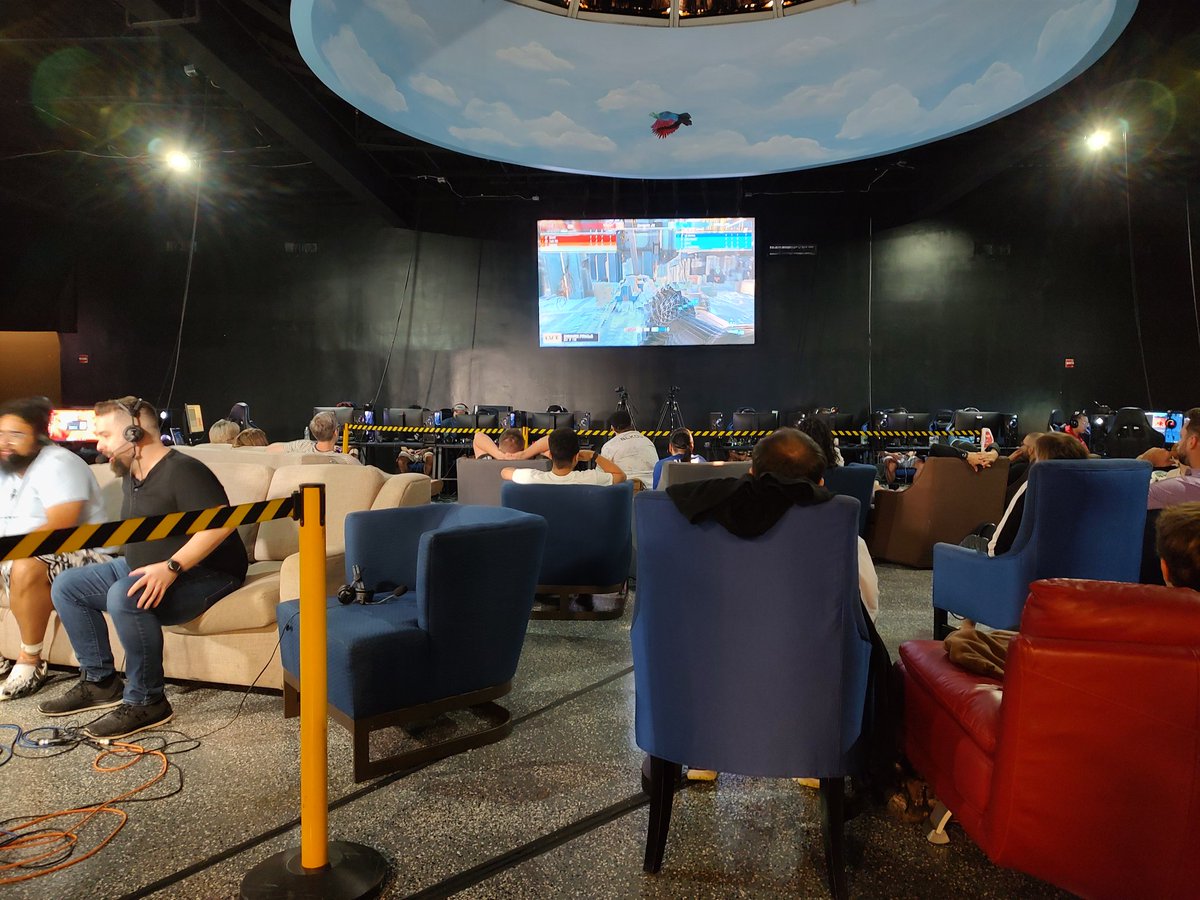 RESET!!!!!   

(wouldn't be a LAN event without a bracket rest)

Watch LVTHalo with me on Twitch!
 twitch.tv/lvthalo?sr=a

#halo <a href="/LVTHalo/">LVT Halo</a> #2050esports