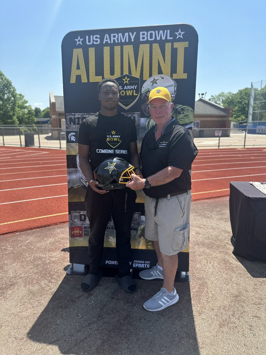 Darryl Folks III (@dfolks2027) on Twitter photo Had an good time at the us army combine good competition and good coach's i was recognized as one of the top linebackers as well & got an invite for next year <a href="/CoachPettway/">CoachPettway</a> <a href="/ReggiePearson4/">Coach Pearson Sr.</a> <a href="/CoachL_Johnson/">Larry Johnson</a> <a href="/Coach_LCollins/">Lance Collins</a> Had an good time at the us army combine good competition and good coach's i was recognized as one of the top linebackers as well & got an invite for next year <a href="/CoachPettway/">CoachPettway</a> <a href="/ReggiePearson4/">Coach Pearson Sr.</a> <a href="/CoachL_Johnson/">Larry Johnson</a> <a href="/Coach_LCollins/">Lance Collins</a>